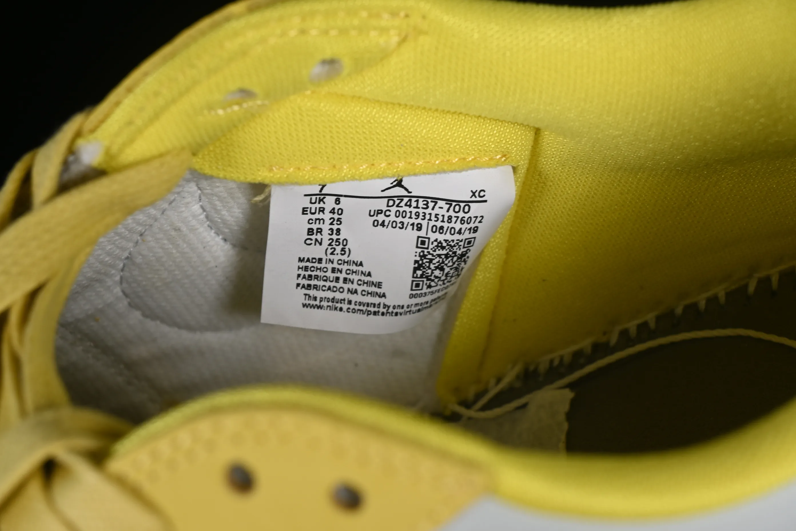 All categories Air Jordan Jordan series basketball shoes Air Jordan 1 Low Travis Scott x Air Jordan 1 Low OG AJ1 Joe 1 undercut low DZ4137-700